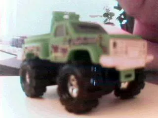 green_chevy.jpg (8924 bytes)