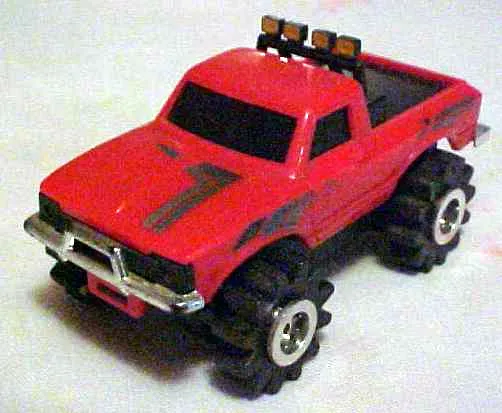 Red Toy.jpg (19410 bytes)