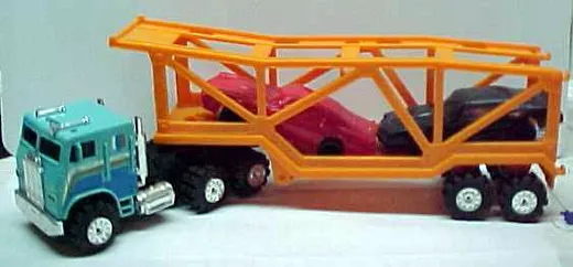 Freightliner COE and transport trailer