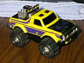 stomper-brat-yellow-nostomp.jpg (21315 bytes)