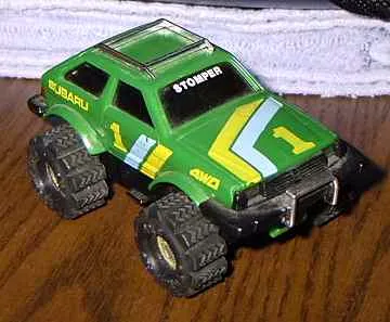 stomper-hatch-green-stomp.jpg (24786 bytes)
